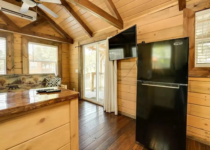 Indian Point Cabin 2 Near Sdc, Branson, And Table Rock Lake